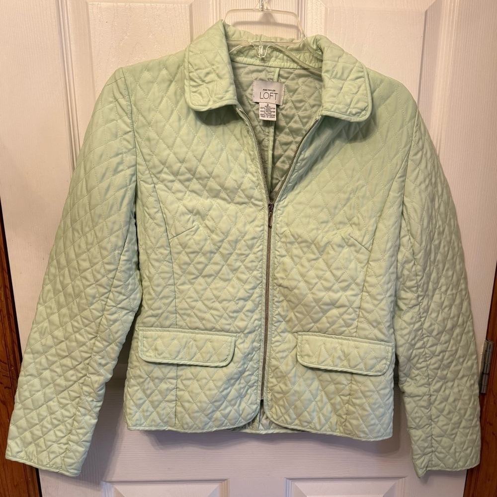 Ann Taylor Loft Quilted Jacket Coat Light Green  Lightweight Spring Zip Front